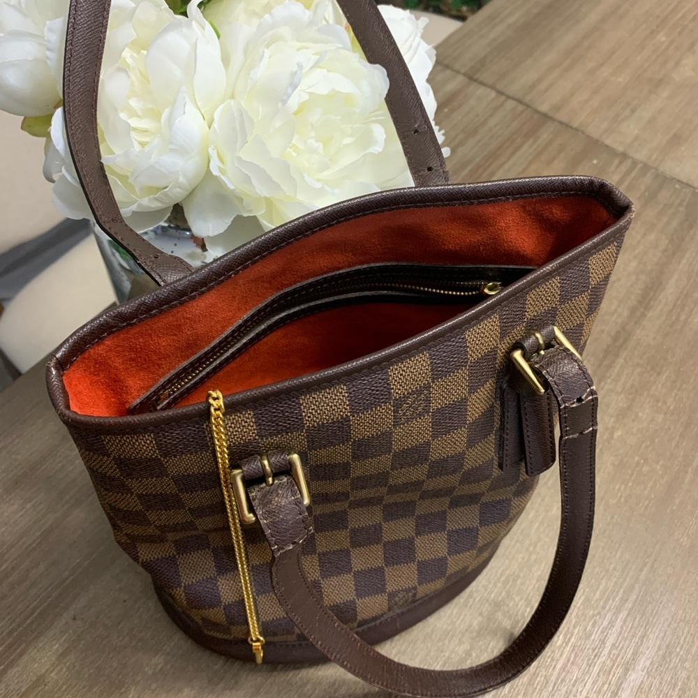 Authentic Louis Vuitton Damier Ebene Marais PM - Picture 13 of 16
